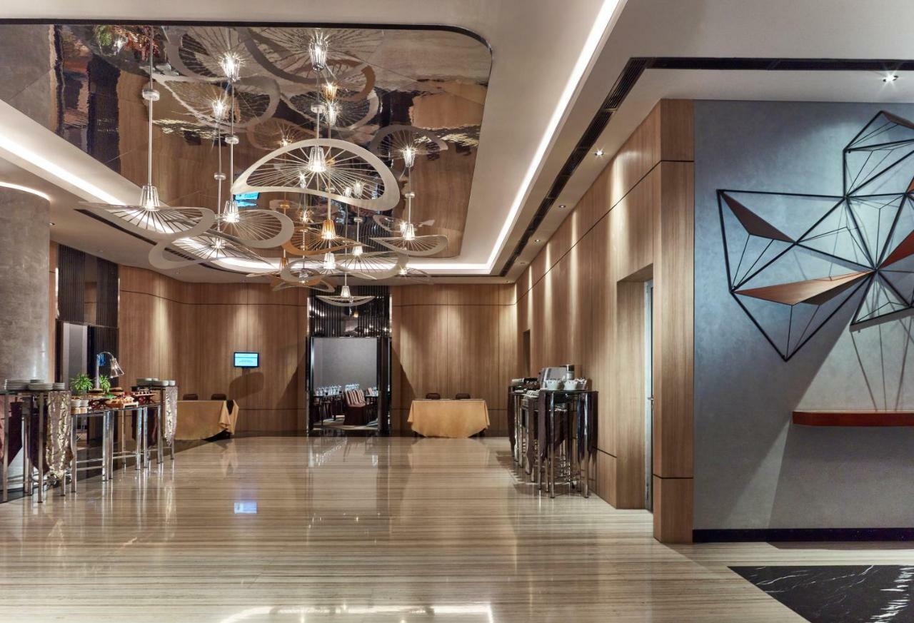 Novotel Karawang Exterior foto
